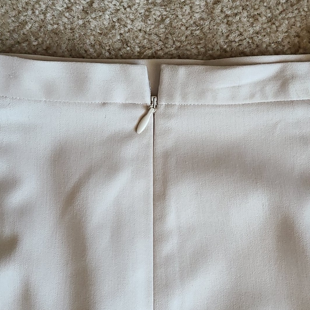 Anne Klein Executive Collection 2pc Short Sleeve & Skirt Set - Picture 10 of 13